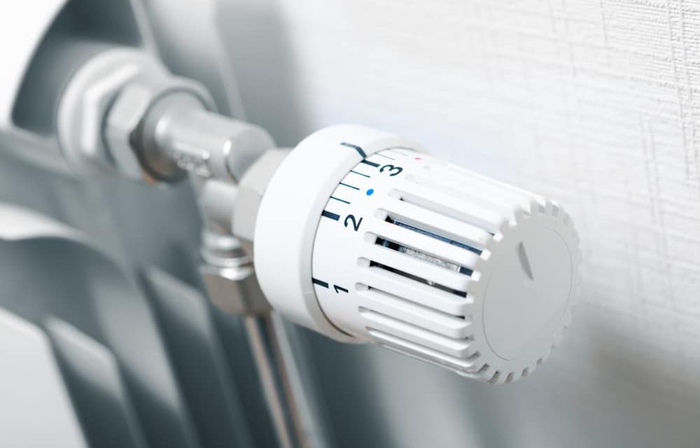 Come funziona una valvola termostatica: modi per mantenere calda la tua casa