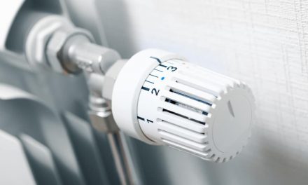 Come funziona una valvola termostatica: modi per mantenere calda la tua casa