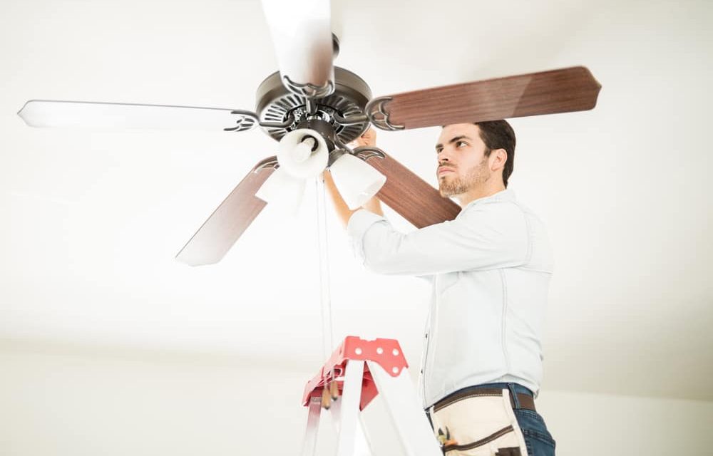 Come installare un ventilatore da soffitto: una guida fai-da-te