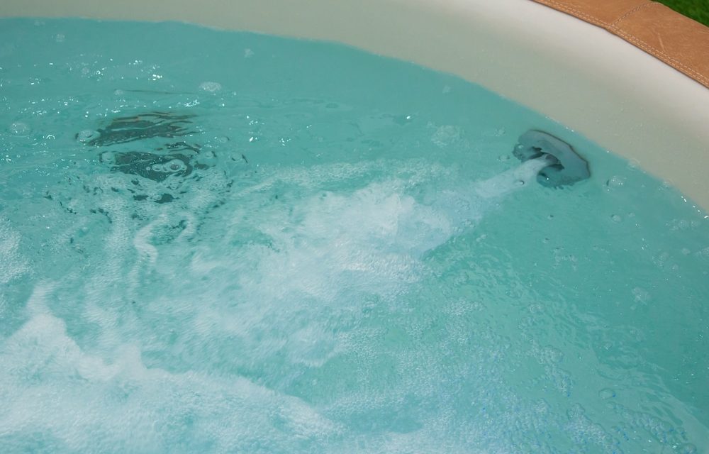 Scopri come svuotare una vasca idromassaggio gonfiabile nel modo giusto